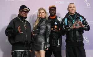 Fergie reunites with Black Eyed Peas at the 2026 American Music Awards after Rock That Body wins Best Throwback Song