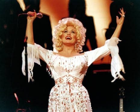Country singer legend and icon Dolly Parton passes away.